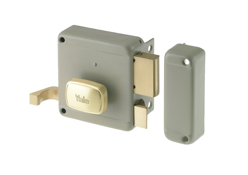 Locks for wooden doors | Yale